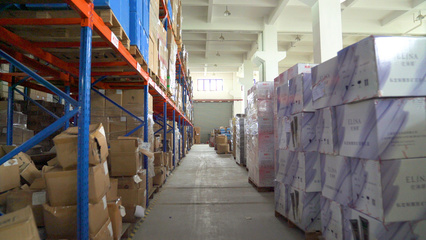 4K货运工厂 现代化物流仓储空境与高效货物服务